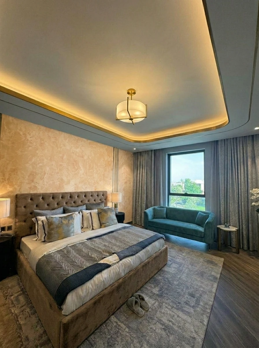 Venetian Plaster — Polished lime plaster — marble-like, luminous.
